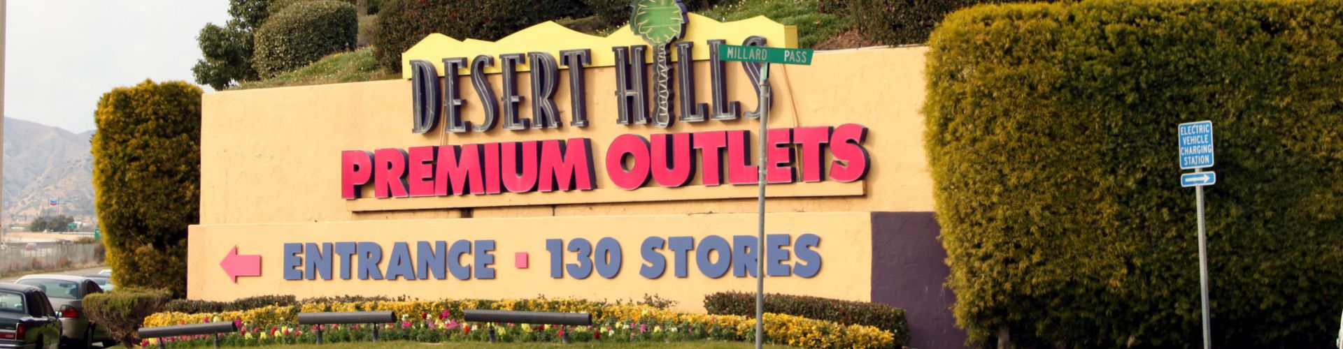 Desert Hills Premium Outlets - Palm Springs